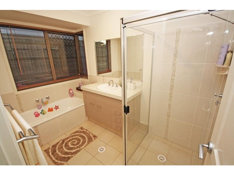 239 Avoca Road, Avoca QLD 4670