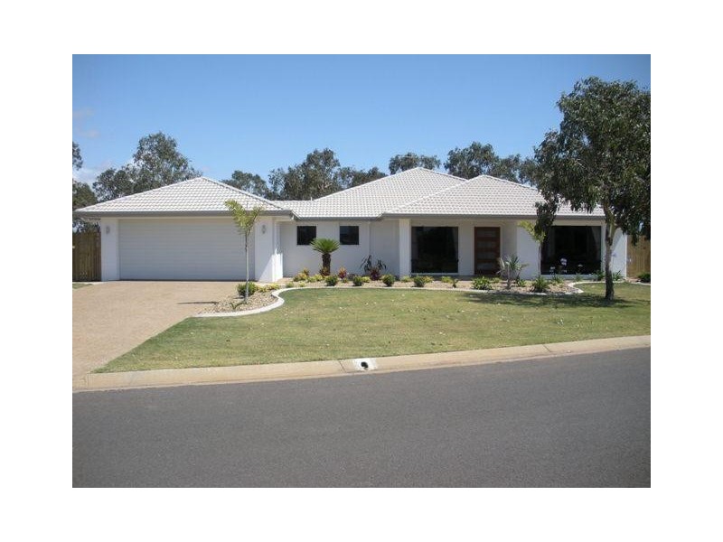 4 Meleisha Place, Coral Cove QLD 4670