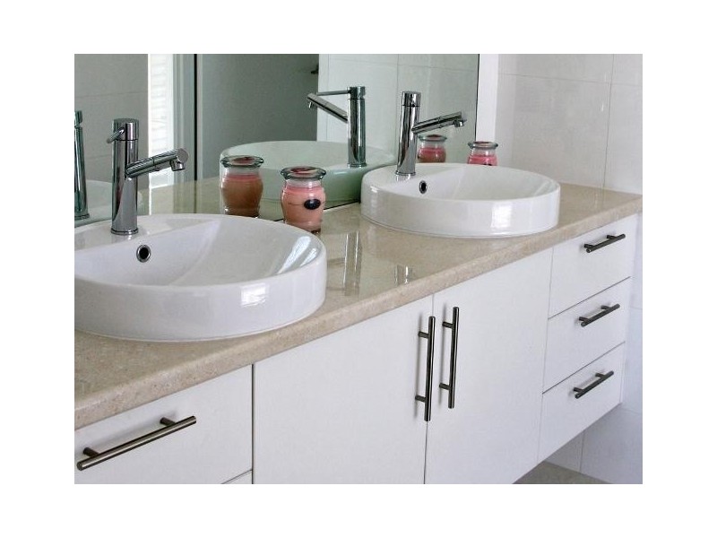 4 Meleisha Place, Coral Cove QLD 4670