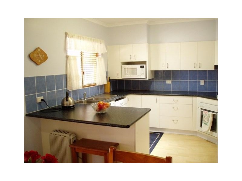 6 Orlabah Avenue, Innes Park QLD 4670