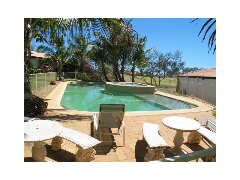 U4 Pebble Beach Drive, Coral Cove QLD 4670