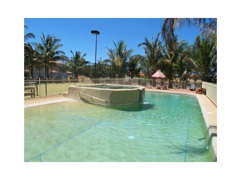 U4 Pebble Beach Drive, Coral Cove QLD 4670