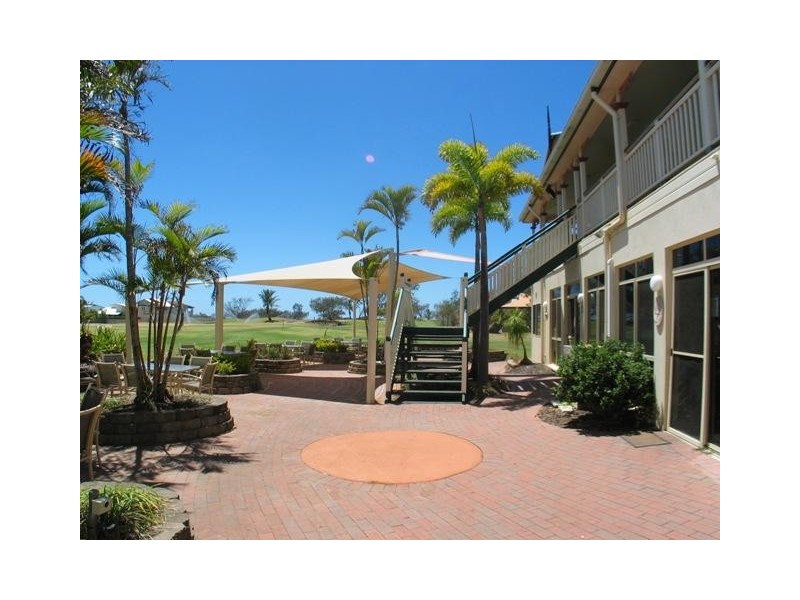U4 Pebble Beach Drive, Coral Cove QLD 4670