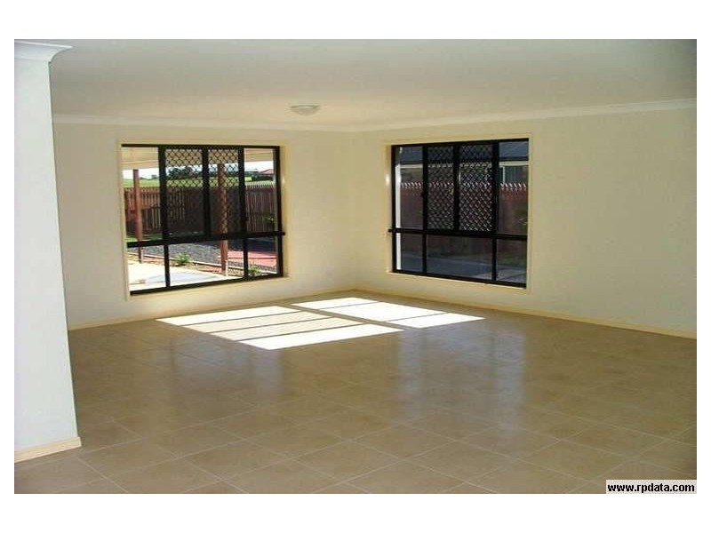 223 Barolin Esplanade, Coral Cove QLD 4670