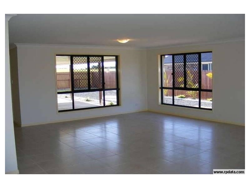223 Barolin Esplanade, Coral Cove QLD 4670