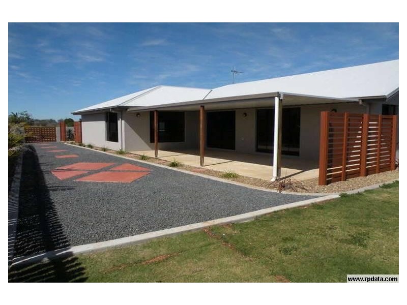 223 Barolin Esplanade, Coral Cove QLD 4670