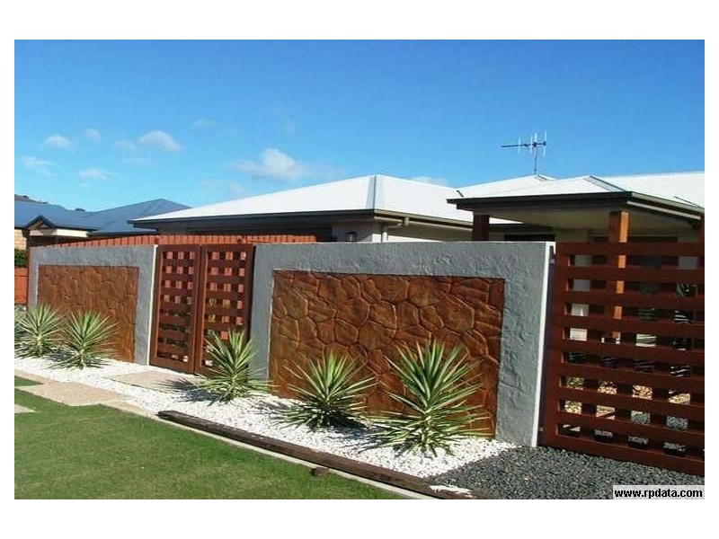 223 Barolin Esplanade, Coral Cove QLD 4670