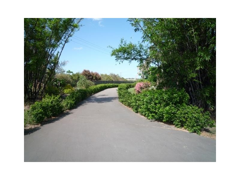 13 Slalom Cresent, Branyan QLD 4670