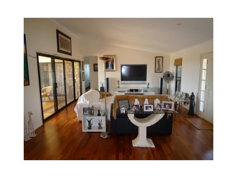 13 Slalom Cresent, Branyan QLD 4670