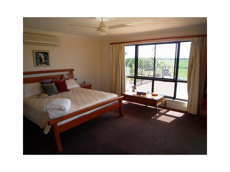 13 Slalom Cresent, Branyan QLD 4670