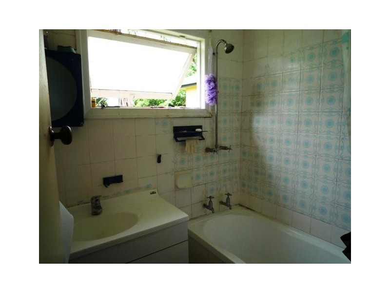 174 Walker Street, Svensson Heights QLD 4670