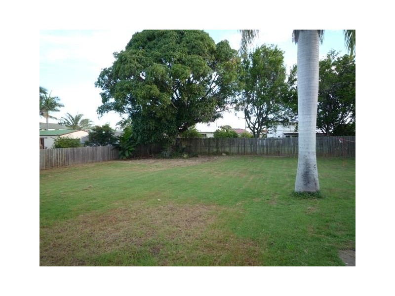 174 Walker Street, Svensson Heights QLD 4670