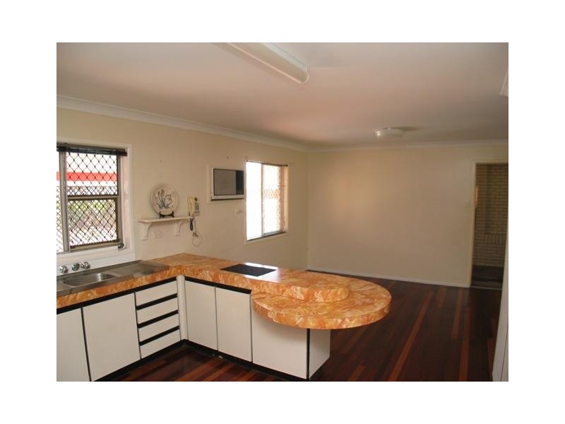 Avenell Heights QLD 4670