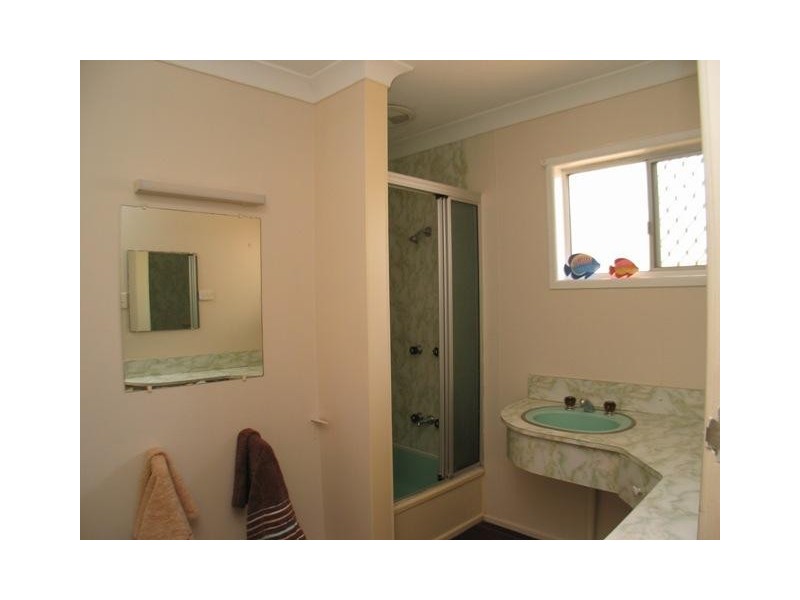 Avenell Heights QLD 4670