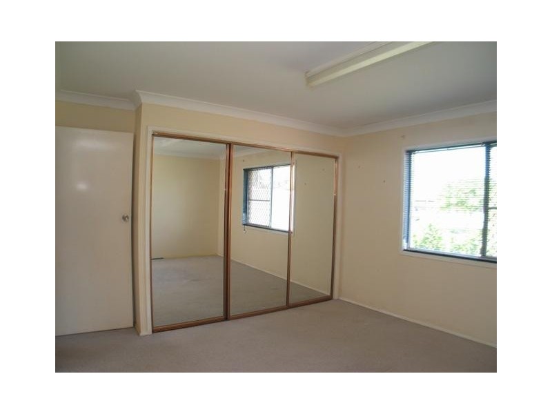 Avenell Heights QLD 4670