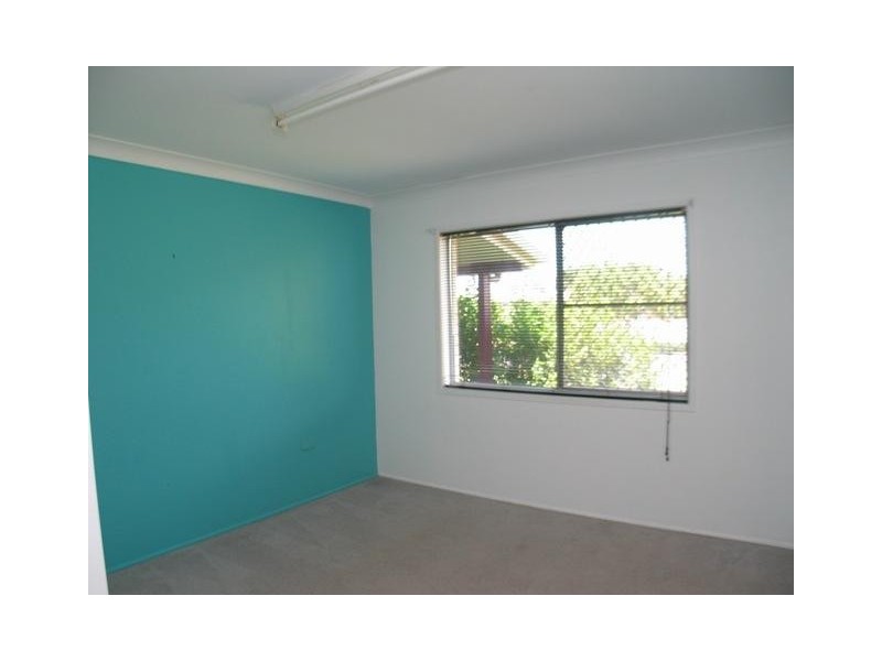 Avenell Heights QLD 4670