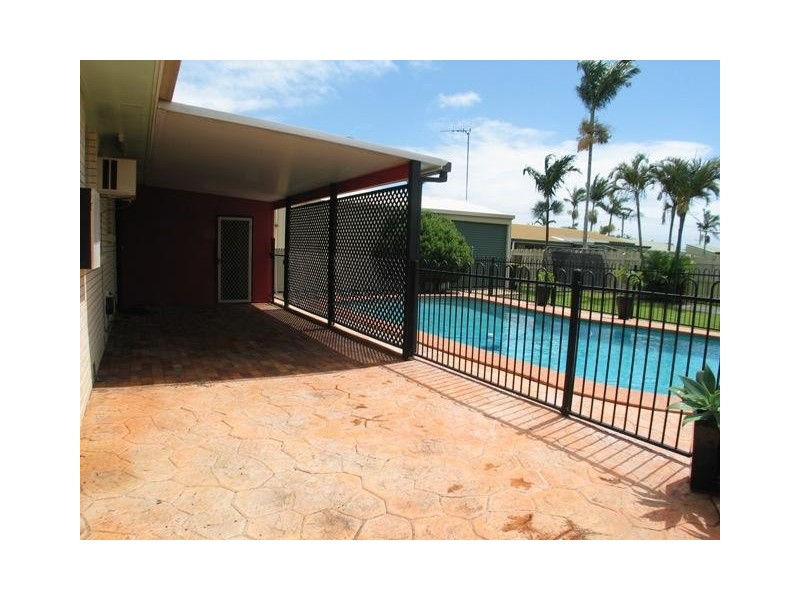 Avenell Heights QLD 4670