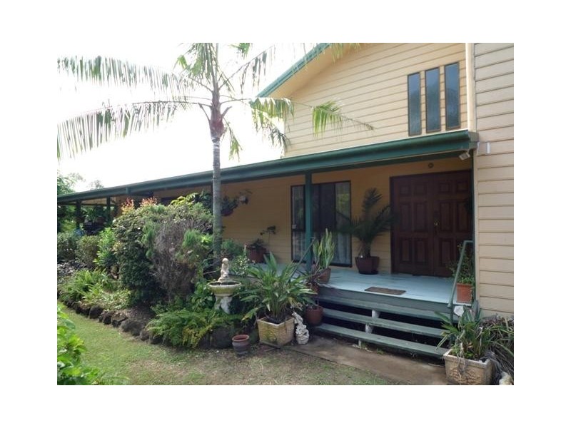 858 Gooburrum, Welcome Creek QLD 4670