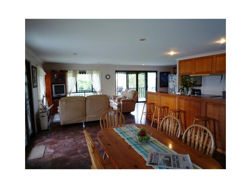 858 Gooburrum, Welcome Creek QLD 4670