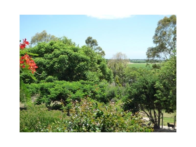 858 Gooburrum, Welcome Creek QLD 4670