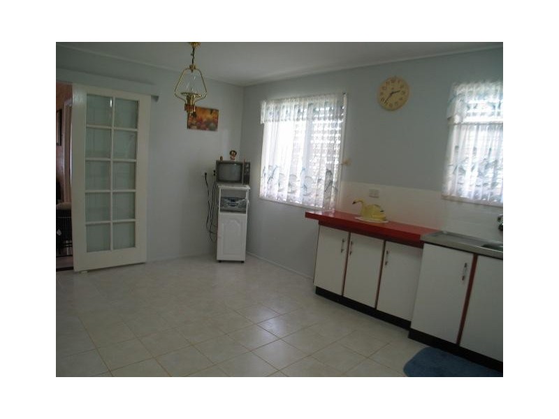 Avenell Heights QLD 4670