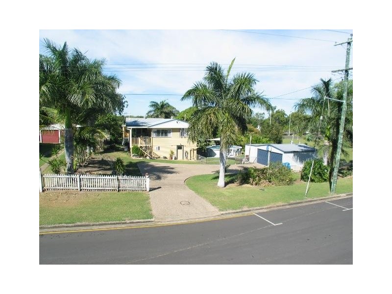 12 E Quay Street, Bundaberg East QLD 4670