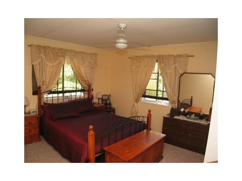 12 E Quay Street, Bundaberg East QLD 4670