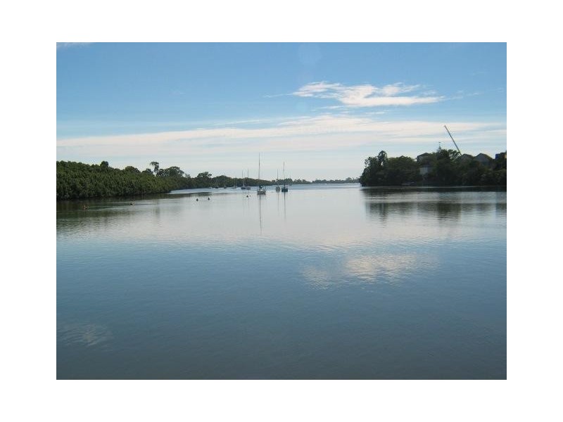 12 E Quay Street, Bundaberg East QLD 4670