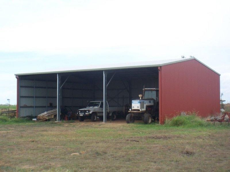 381 Three Chain Road, Calavos QLD 4670