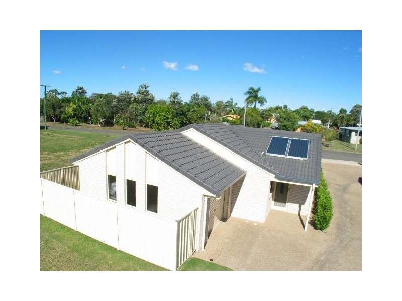 2/ 11 Payne Street, Millbank QLD 4670