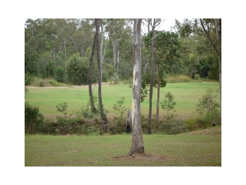 12 Chris-Lyn Avenue, North Gregory QLD 4660