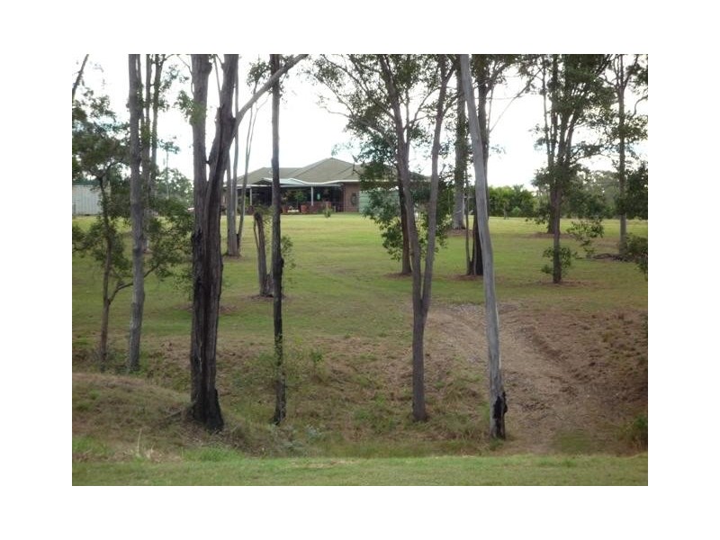 12 Chris-Lyn Avenue, North Gregory QLD 4660