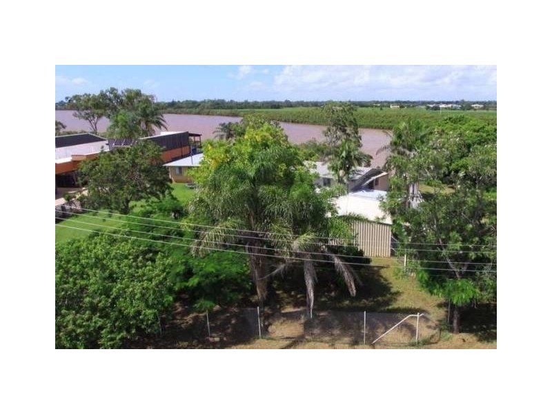 2a Brewer Street, Bundaberg North QLD 4670