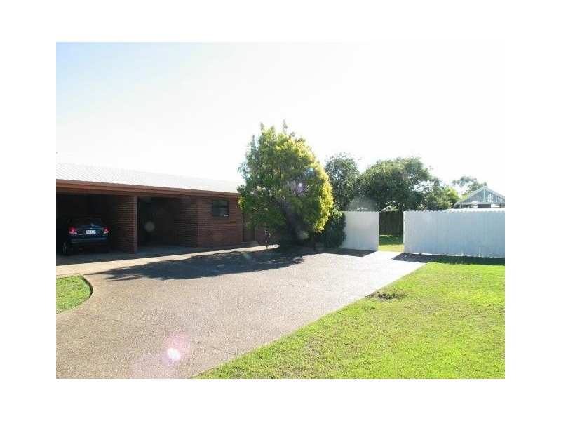 65 Mc Carthy Road, Avenell Heights QLD 4670