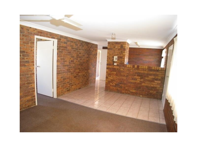 65 Mc Carthy Road, Avenell Heights QLD 4670