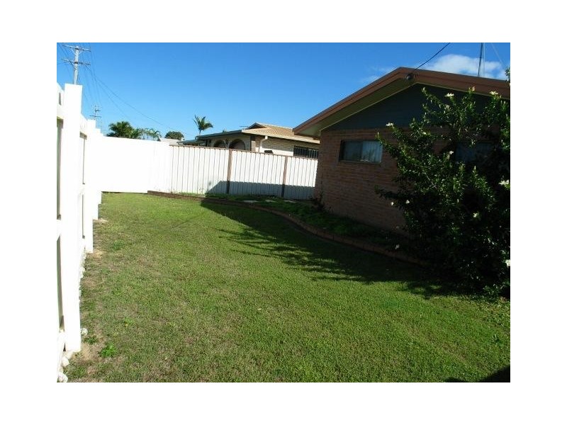 65 Mc Carthy Road, Avenell Heights QLD 4670