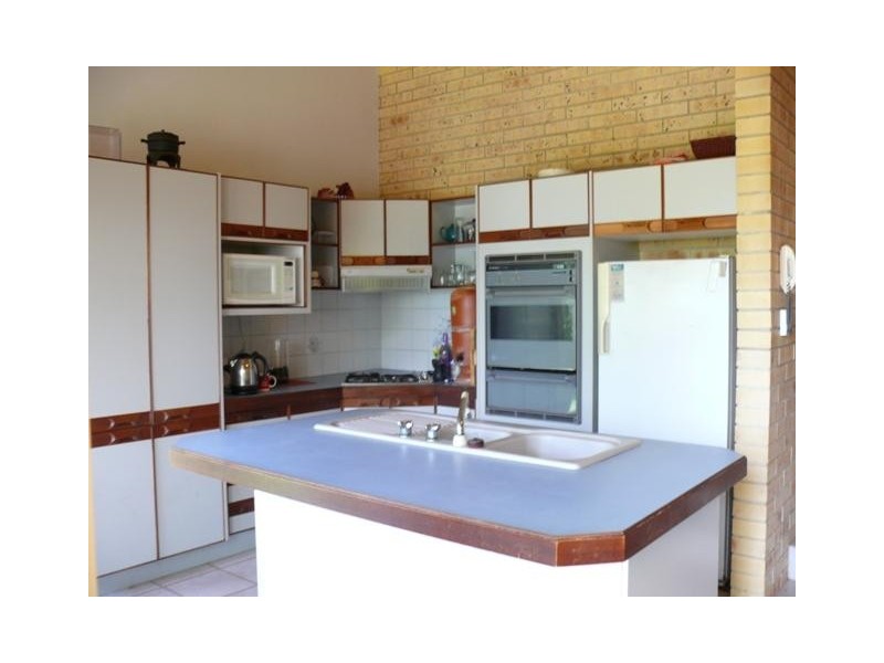 11 Seventy Four Court, Avoca QLD 4670