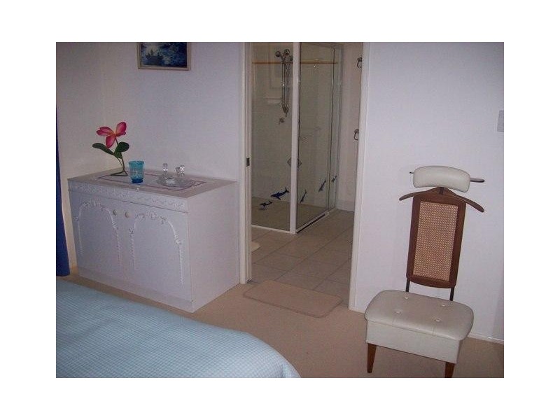 7 Davin Place, Coral Cove QLD 4670