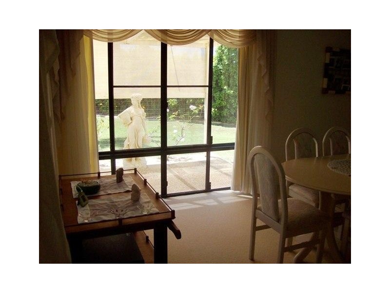 7 Davin Place, Coral Cove QLD 4670