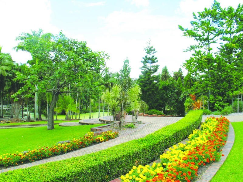 52 Mount Perry Road, Bundaberg North QLD 4670