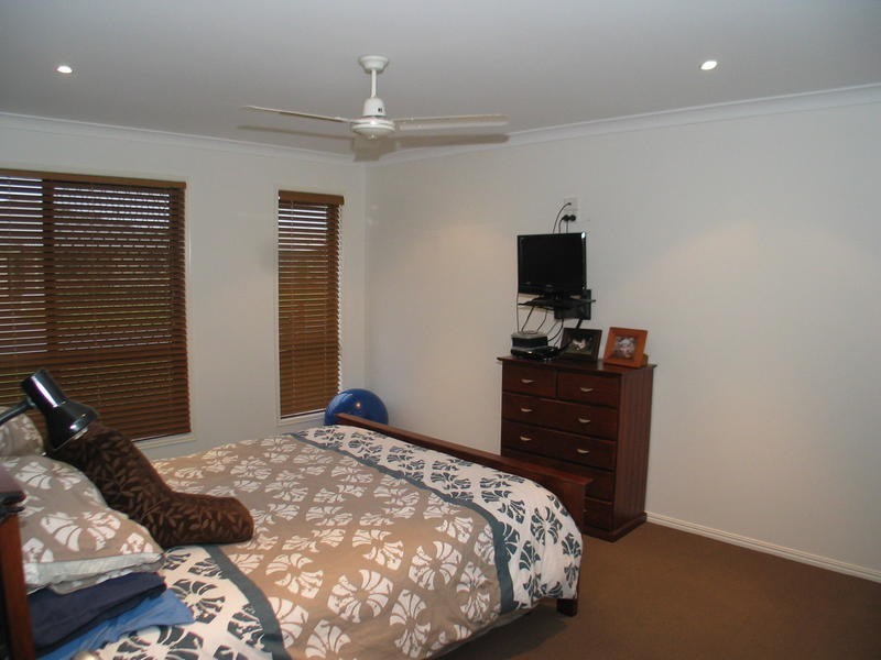 5 Gill Place, Kalkie QLD 4670