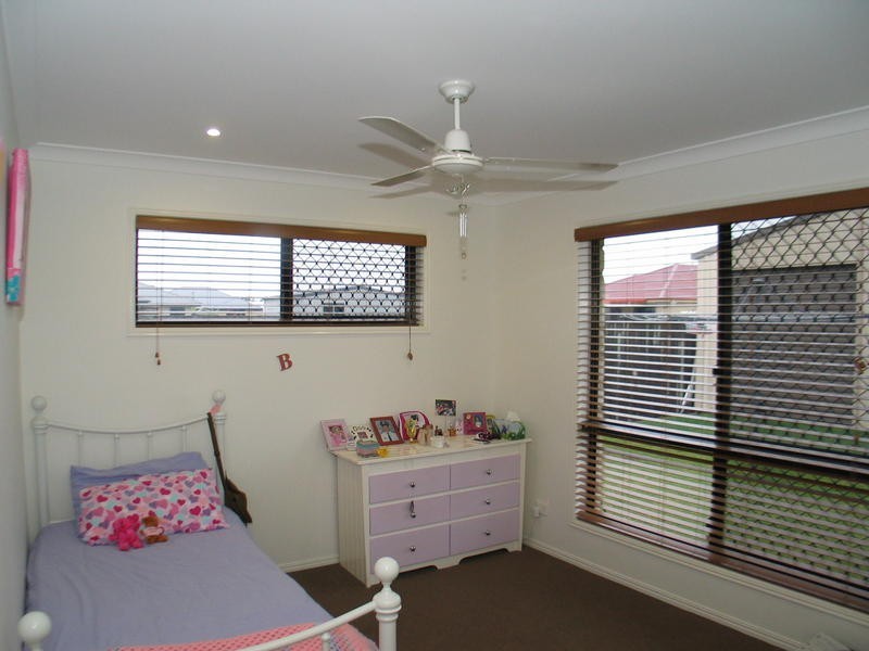 5 Gill Place, Kalkie QLD 4670