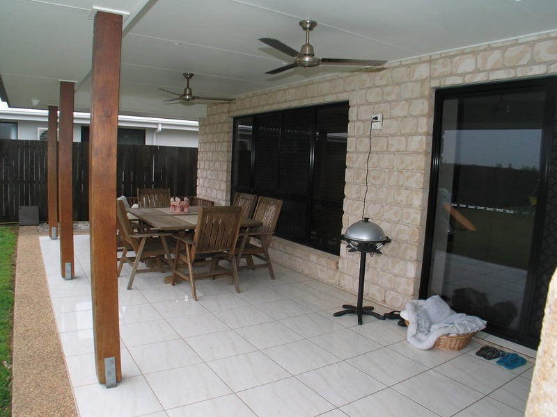 5 Gill Place, Kalkie QLD 4670