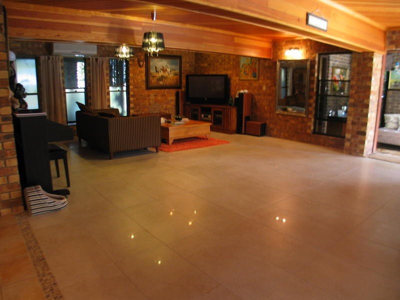 8 Fontana Crt,, Avoca QLD 4670