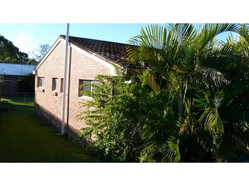 18 Hargreaves Street, Bundaberg South QLD 4670