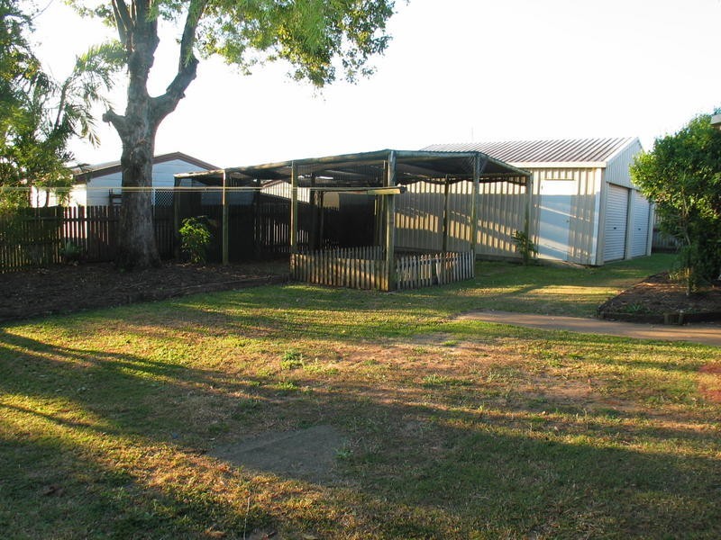 14 Baldwin Cr, Avoca QLD 4670