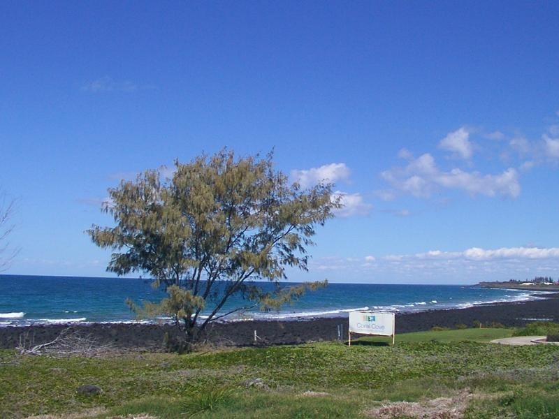 30 Bisdee Street, Coral Cove QLD 4670