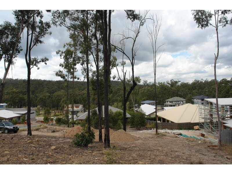 6 Cedarwood Place, Brookwater QLD 4300