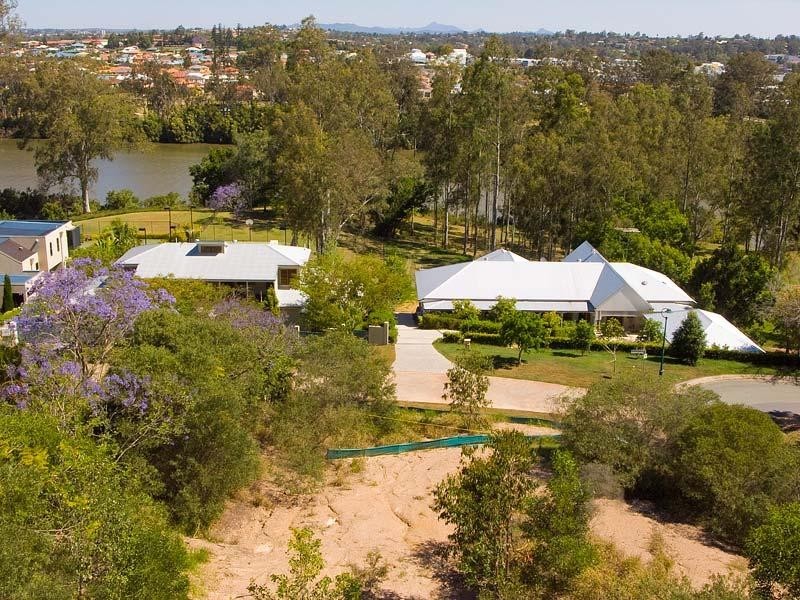 56 Robertson Place, Fig Tree Pocket QLD 4069