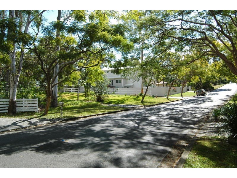 42A Scenic Road, Kenmore QLD 4069